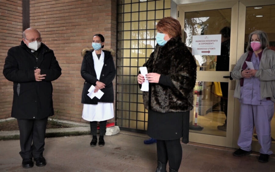 Giornata del Malato: mons. Sorrentino visita l’Ospedale, il Serafico e la casa di riposo